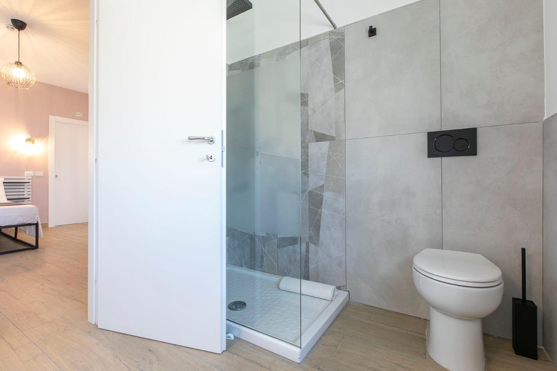 Domina Guest House Fiumicino Exterior photo